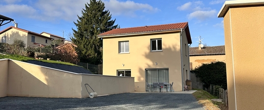 Thumbnail [100%x225]